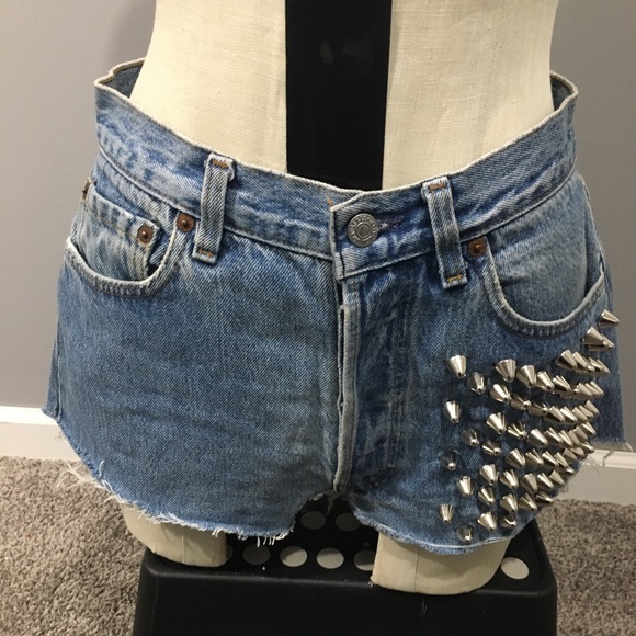 LF Vintage Levi’s shorts - Picture 1 of 6